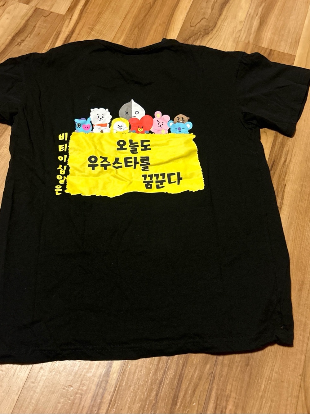 BT21 line friends Black Short-Sleeve Graphic Tee